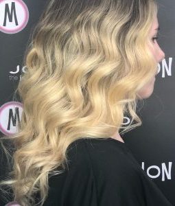 siper-blonde-hair-colour-Best-Wirral-Hair-Colour-Salon